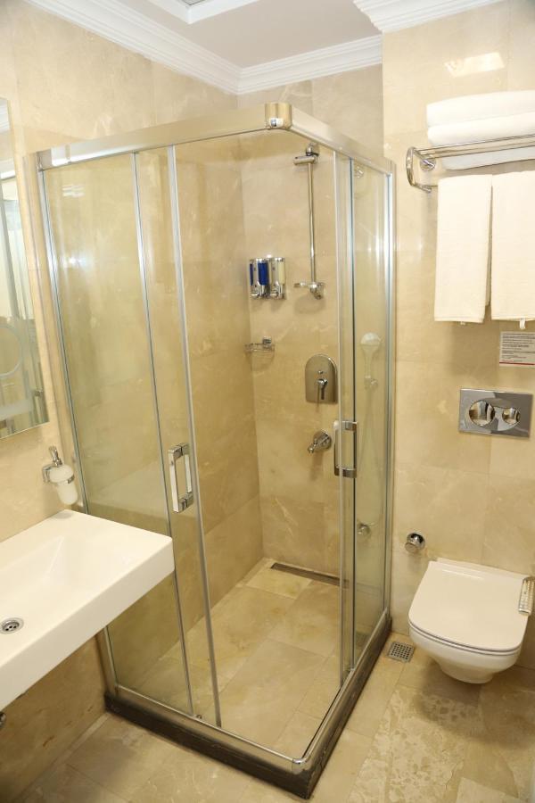 Novus Hotel Истанбул Екстериор снимка